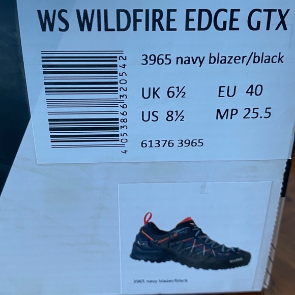 Women SALEWA Approach Shoes - Picture 7 of 10